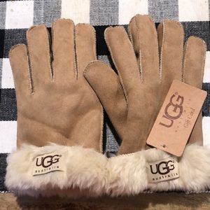 UGG Gloves